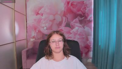 AngelinaLow's Profile