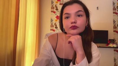 MonaDelacuesta's Profile