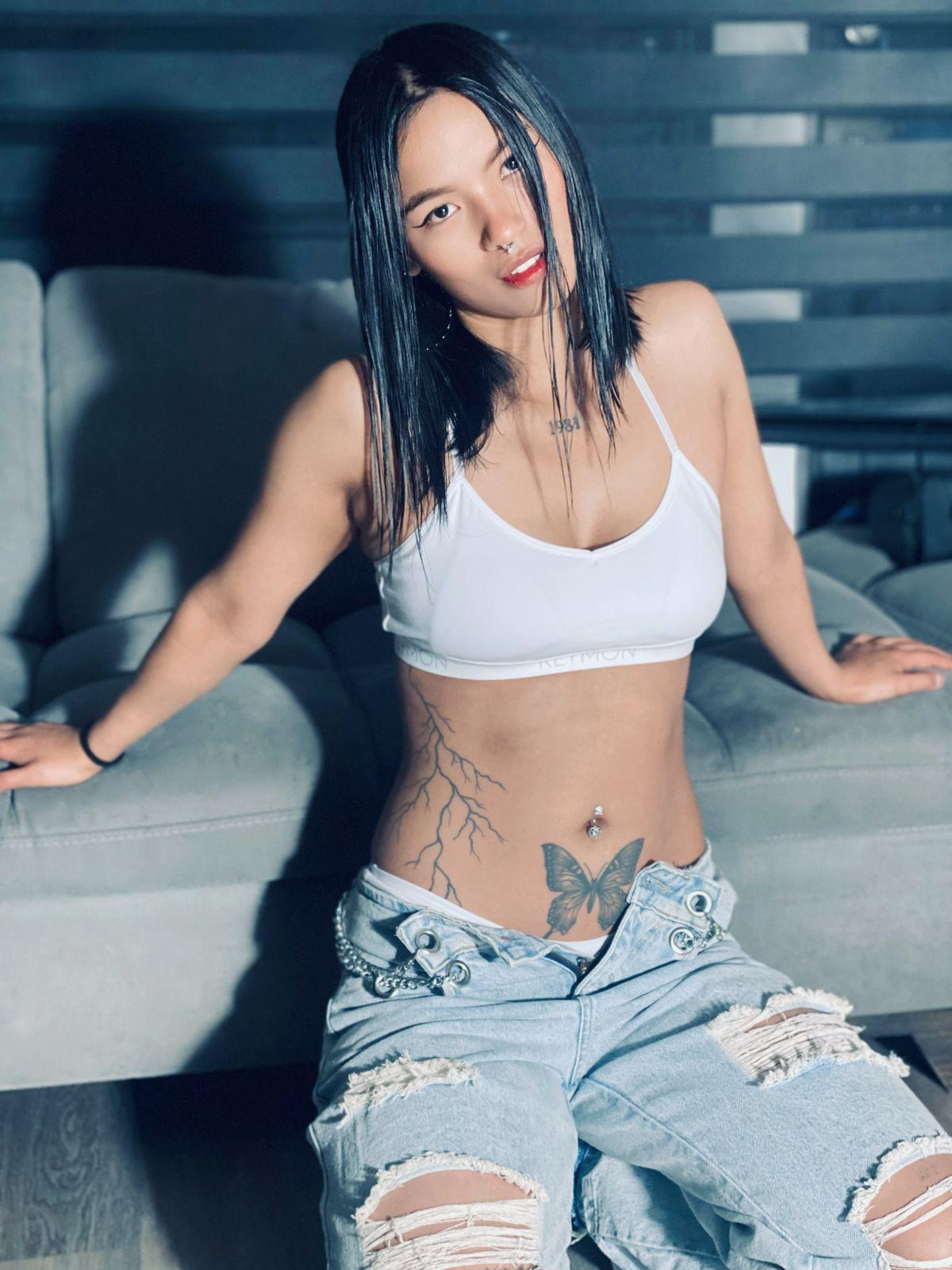SaraLoveee_ Profile Image