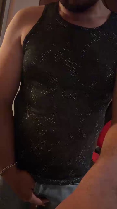 adrianlhot's Profile