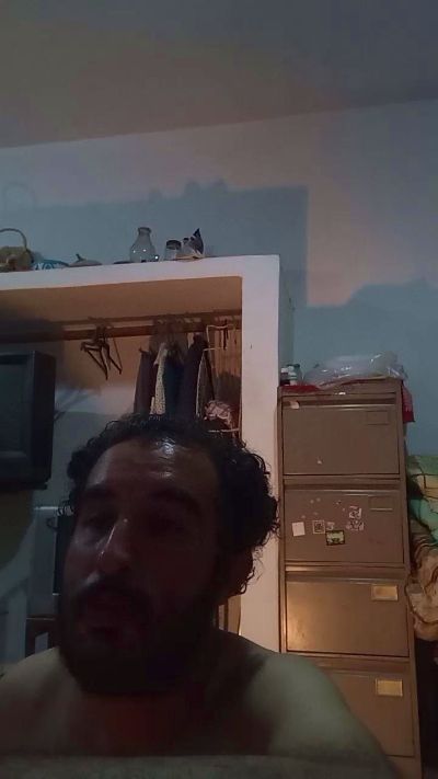 nakednhot90's Profile